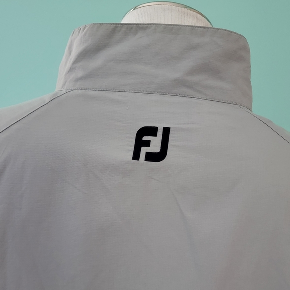FootJoy Windbreaker - Picture 3 of 8